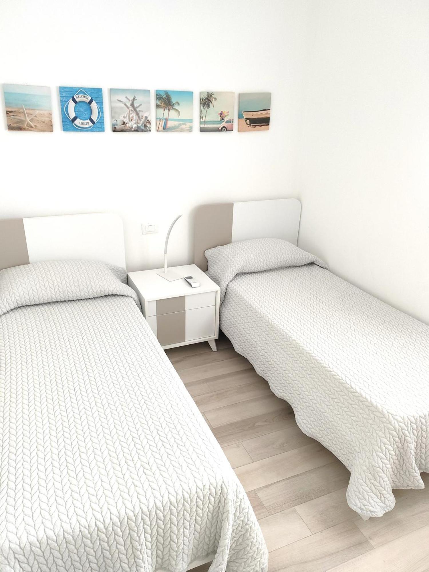 Sun Beach Residence Con Piscina - Piazza Brescia - Adria Holiday Jesolo - Family Apartments エクステリア 写真